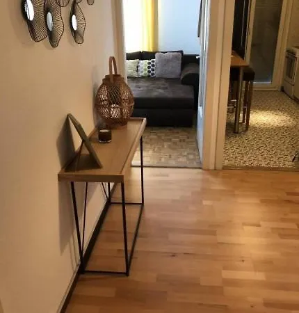 Calme Et Chaleureux Apartmán *